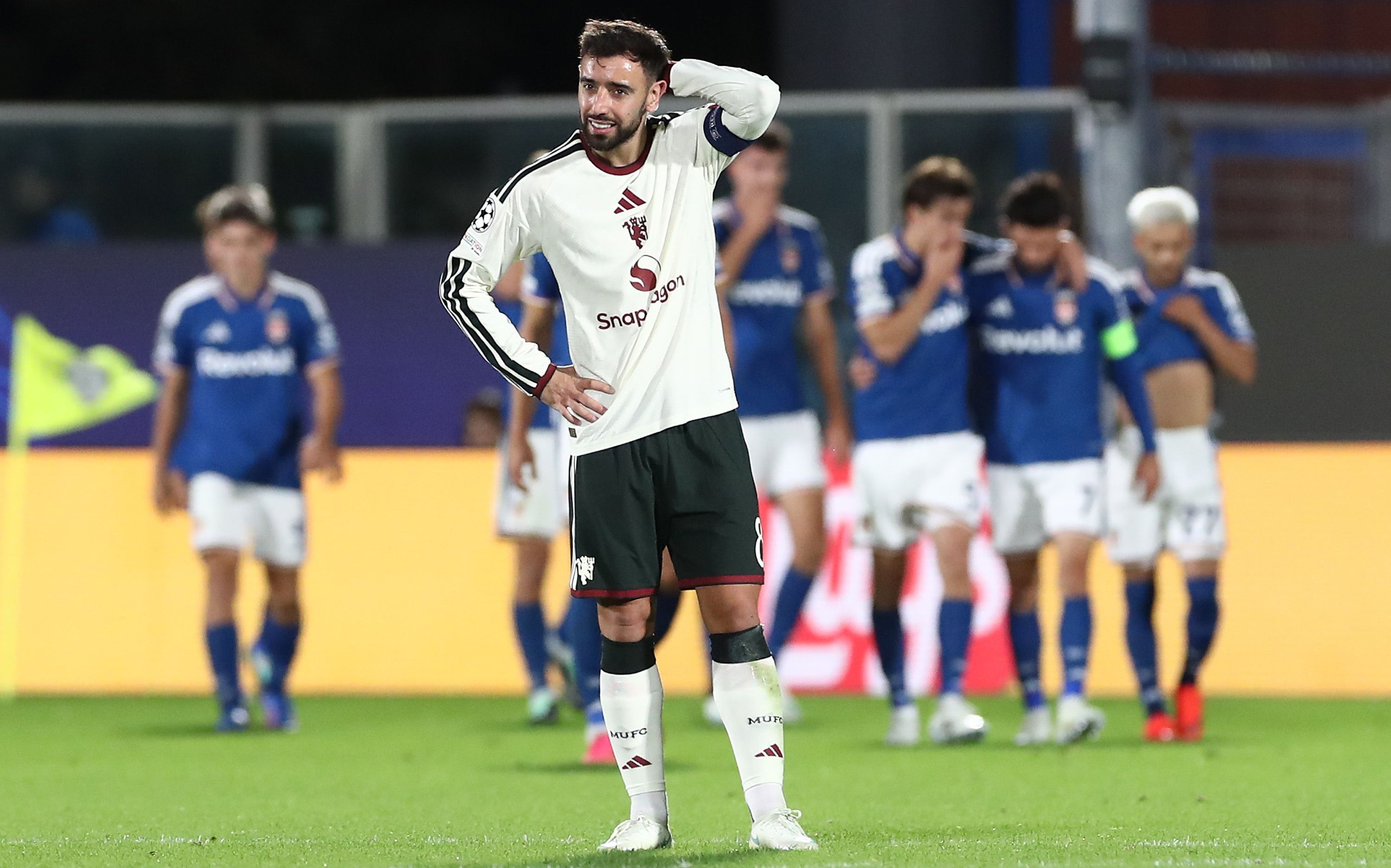 Bruno Fernandes was front and centre as Man Utd suffered a galling defeat at Como (Getty)