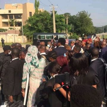 Kanu's lawyers stage walkout