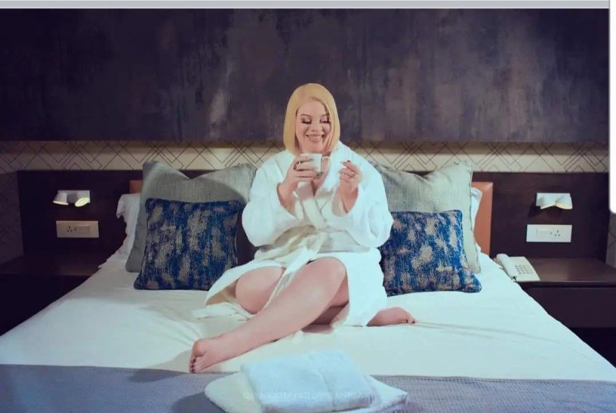 Candice Bashed Online For Deserting Werraz In His Last Days!