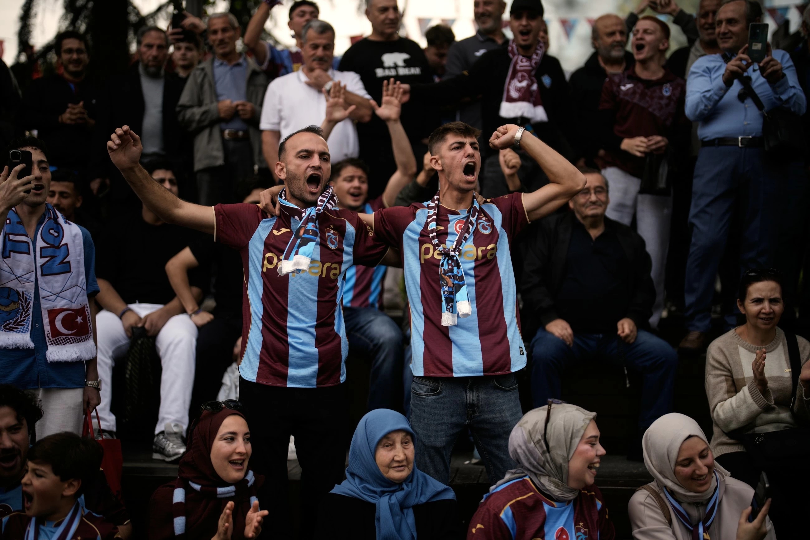 Mohamed Salah gets rockstar status in Turkey after joining Trabzonspor club