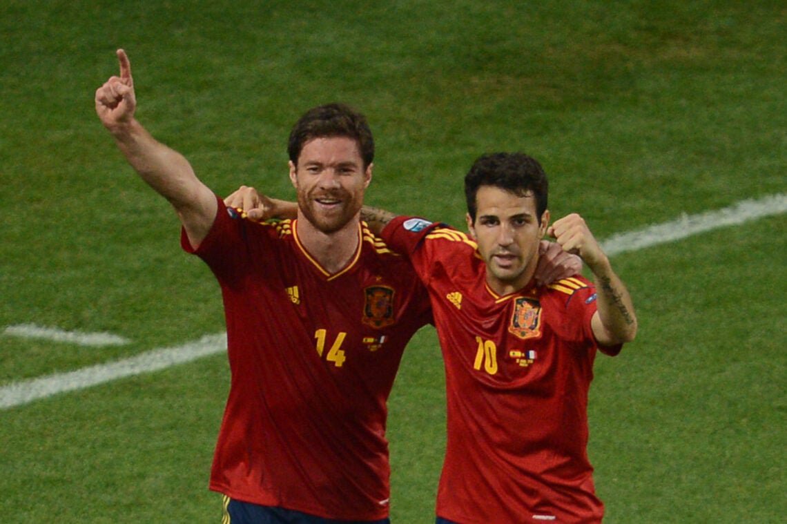 Spanish midfielder Cesc Fabregas celebra