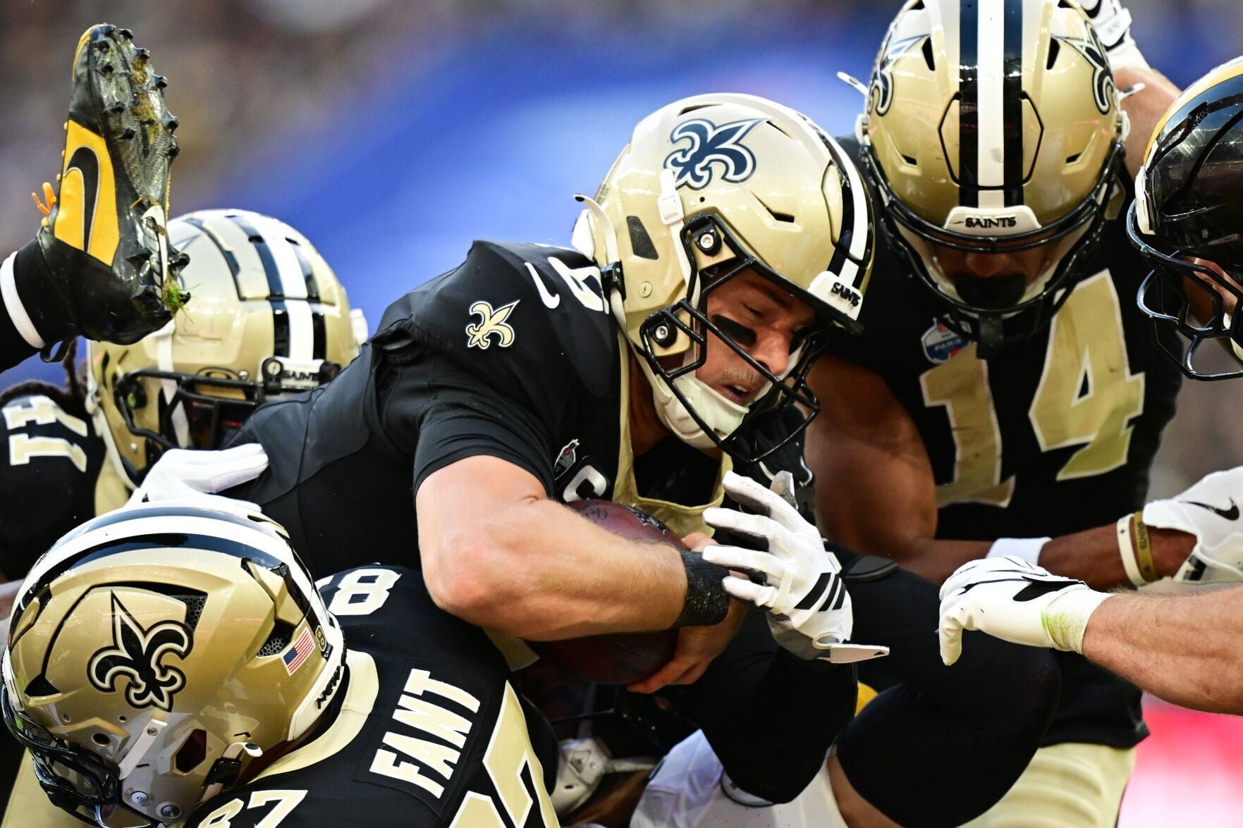 Steelers Saints Football