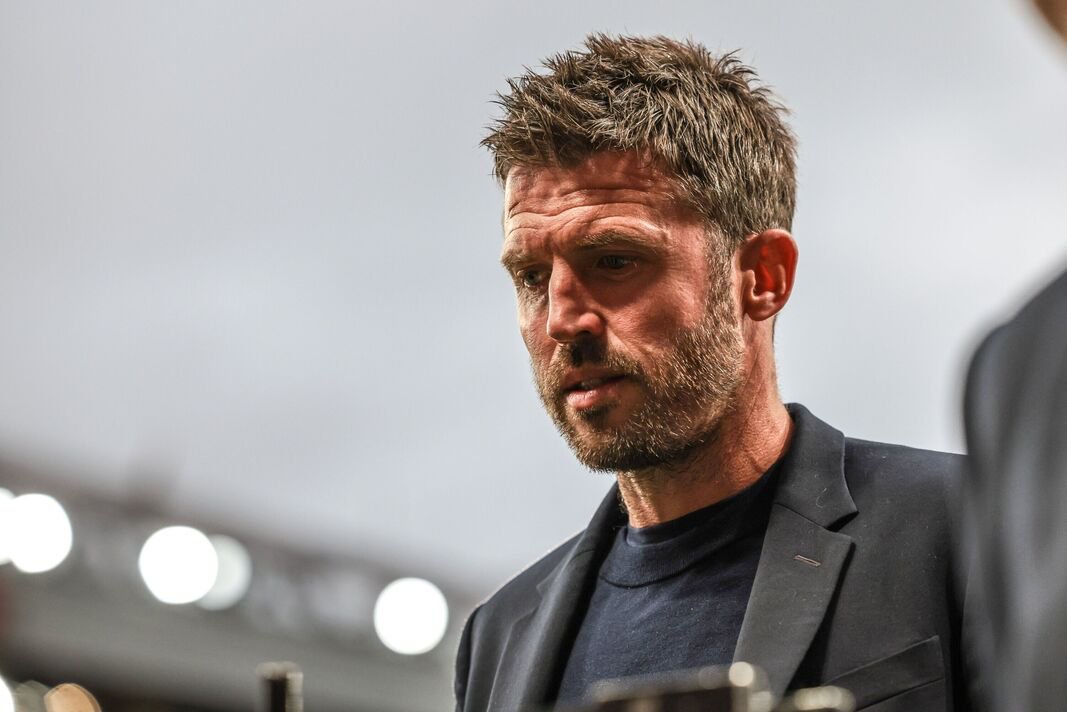 Michael Carrick is dangerously close to being sacked by the Red Devils