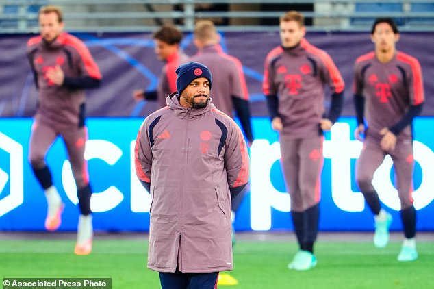 FILE - Bayern Munich's head coach Vincent Kompany, front, attends a training session in Stavanger, Norway, Monday, Oct. 12, 2026, ahead of the Champions League soccer match between Viking Stavanger and FC Bayern Munich. (Lise Aserud/NTB Scanpix via AP, File)