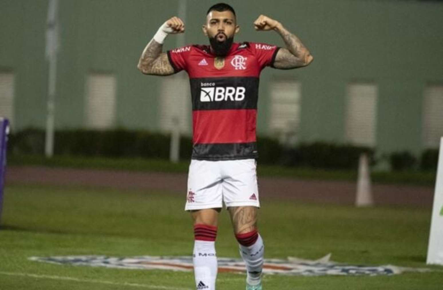 Gabigol tem inúmeros troféus pelo Flamengo –