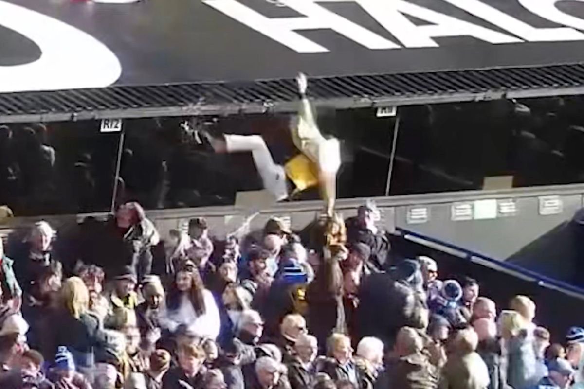 Ryan falling from the stand
