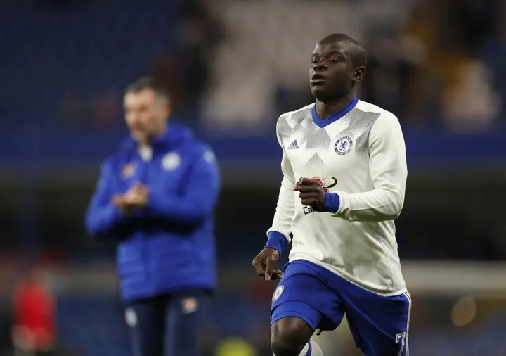N'Golo Kante warms up