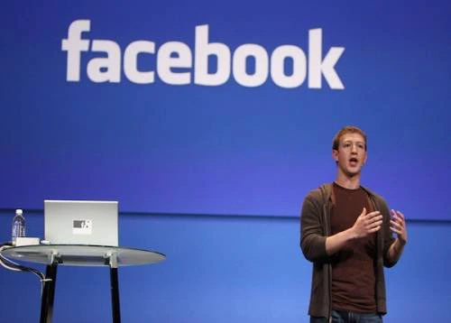 Facebook Owner, Zuckerberg Loses $7billion In Hours As Facebook, WhatsApp, Instagram Remain Down