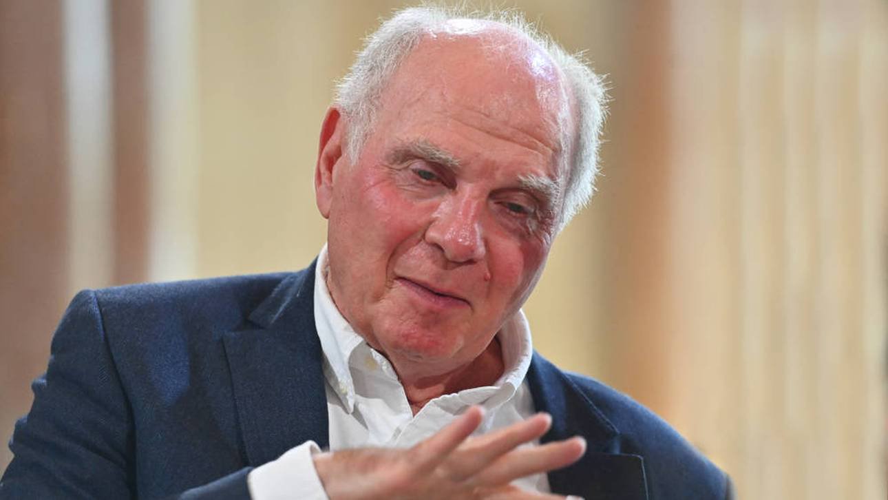 Uli Hoeneß hat sich zum Zusammenbruch von Vincent Kompany geäußert