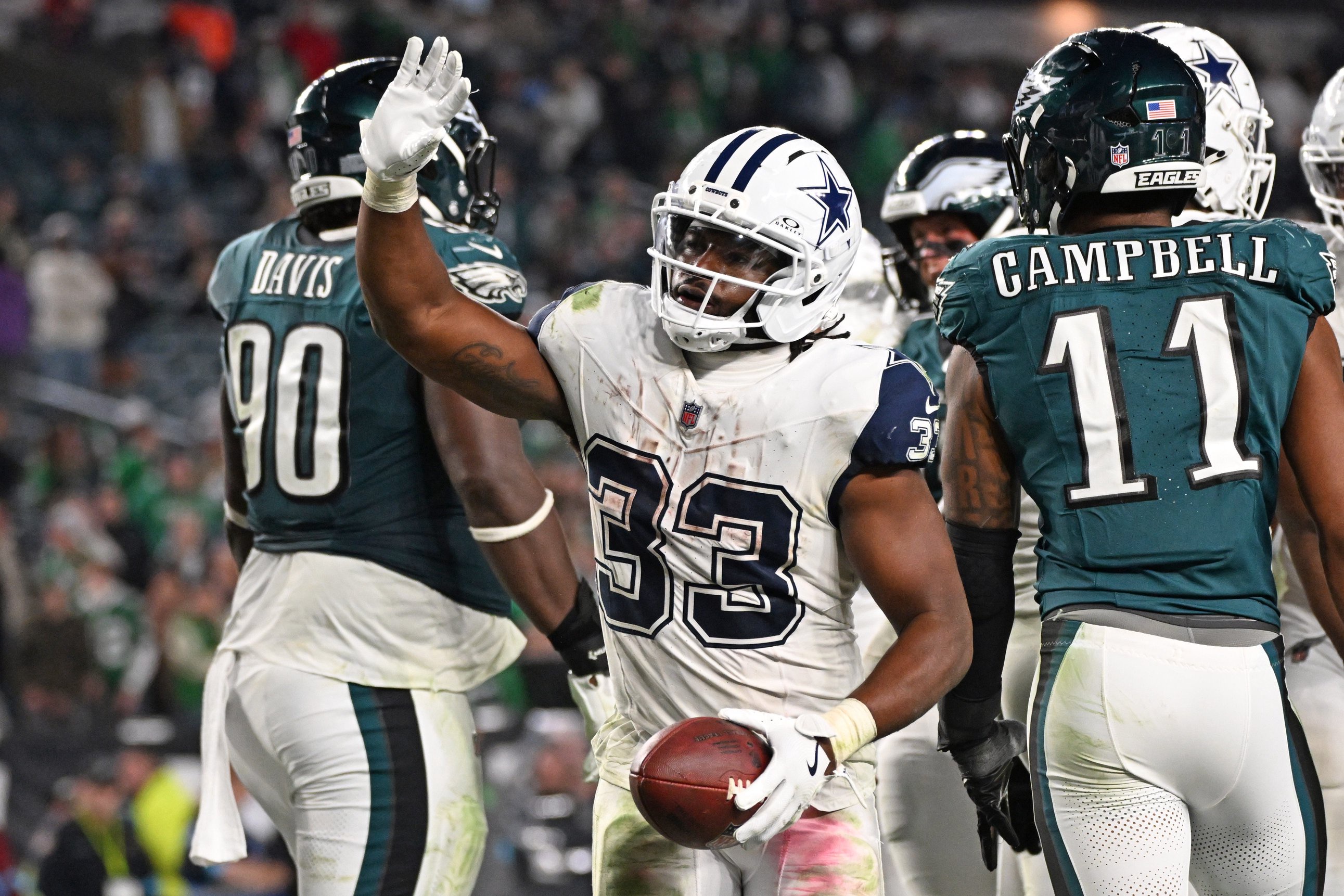 Oct 26, 2026; Philadelphia, Pennsylvania, USA; Dallas Cowboys running back Javonte Williams (33) celebrates his touchdown run against the Philadelphia Eagles during the fourth quarter at Lincoln Financial Field. Mandatory Credit: Eric Hartline-Imagn Images