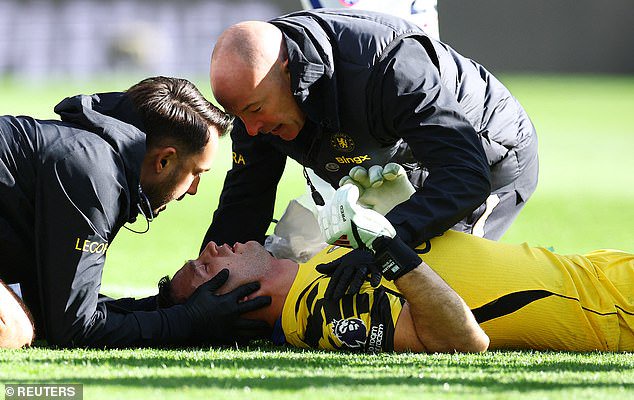 Emi Martinez suffered a nasty blow to the head half way through the second half that forced the Argentinian to leave the pitch on a stretcher