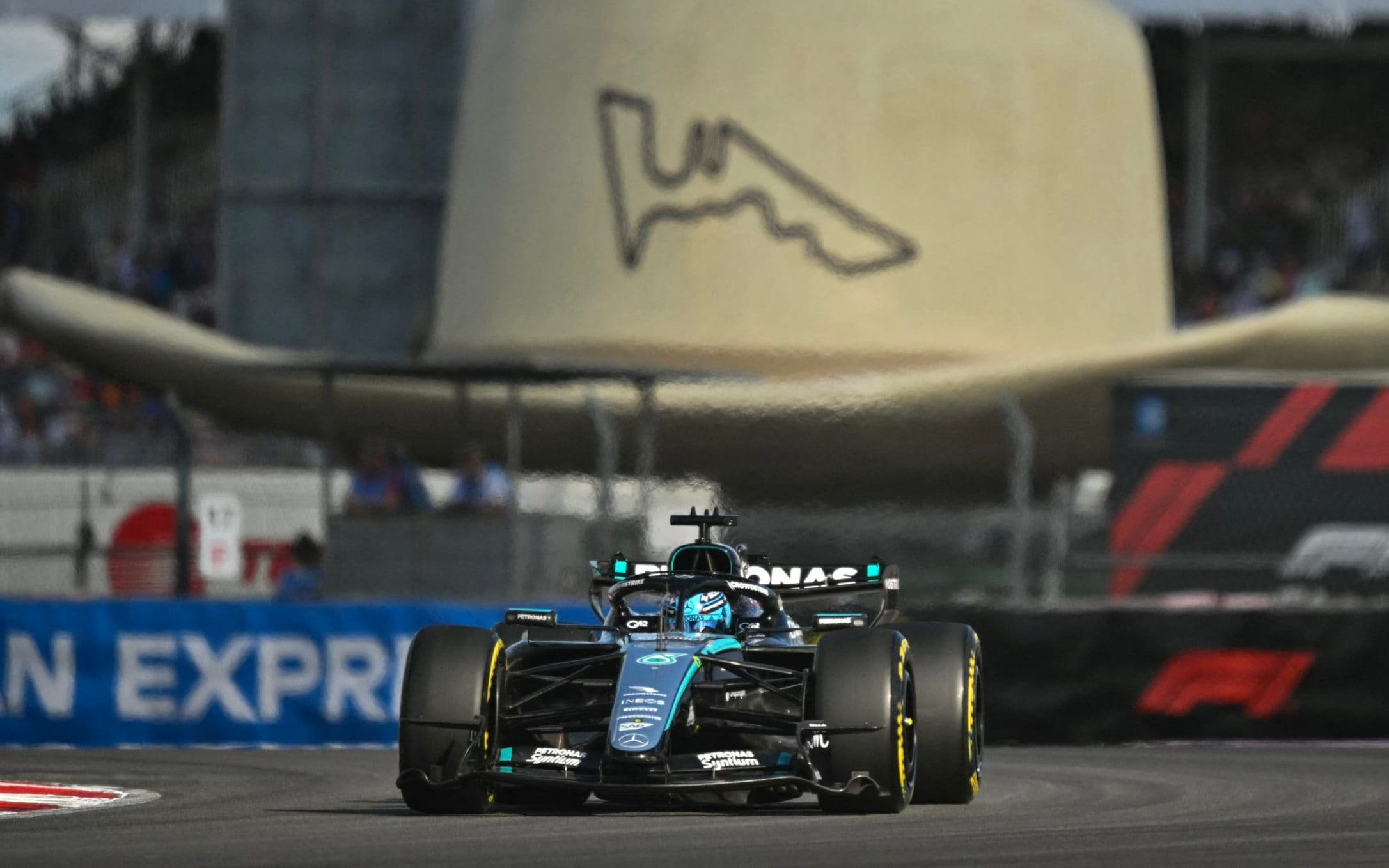 Mercedes' British driver George Russell races during the qualifying session for the United States Formula One Grand Prix at the Circuit of the Americas in Austin, Texas, on October 24, 2026