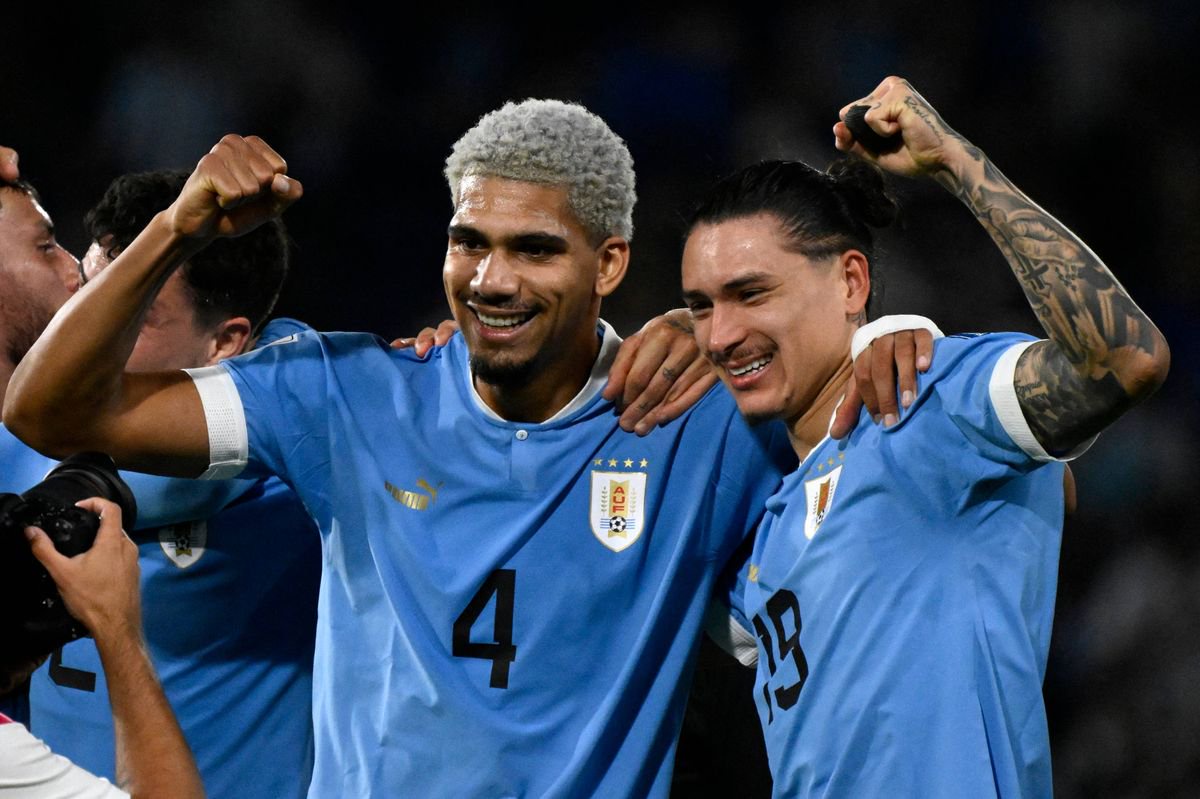 Nunez and Ronald Araujo are good friends