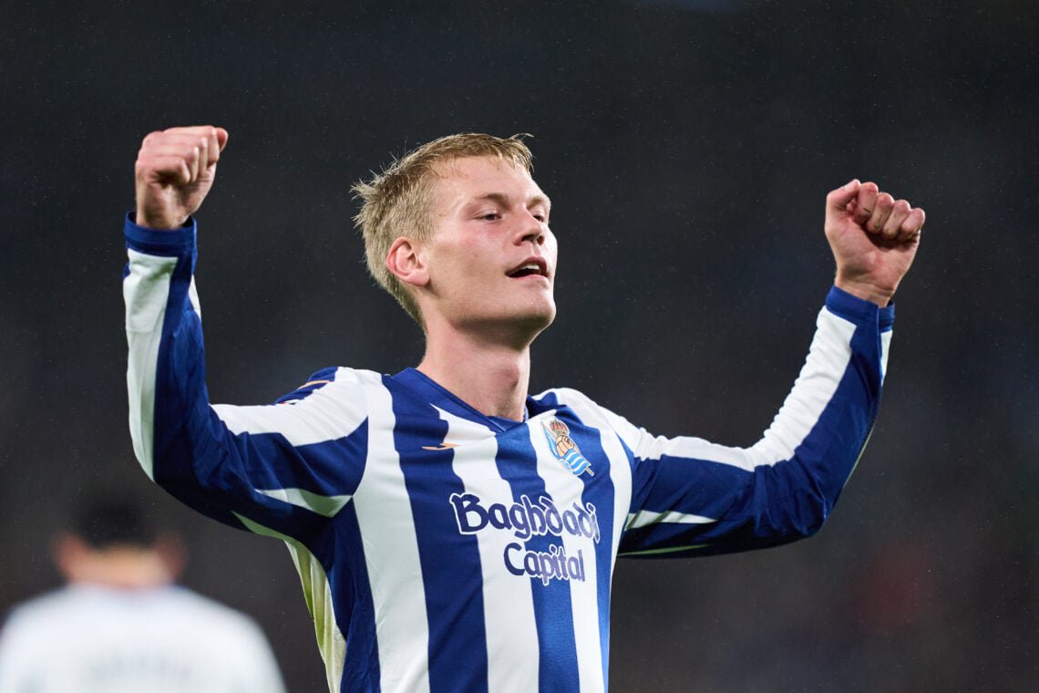 Orri Oskarsson playing for Real Sociedad.