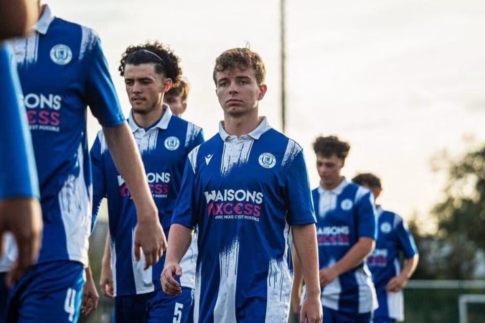 Les visages déçus des joueurs de l'AG Caen après leur défaite contre l'USM Blainville en ouverture du championnat