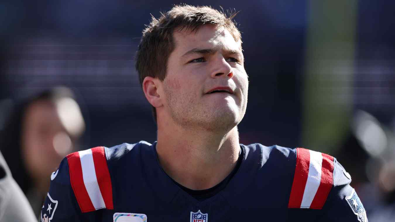 New York Jets v New England Patriots