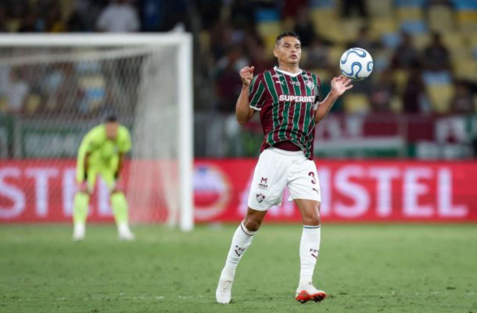 Thiago Silva em ação pelo Fluminense –