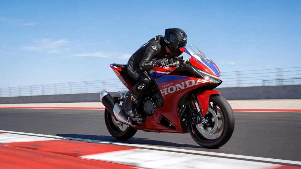 2027 Honda CBR500R Four (Europe)