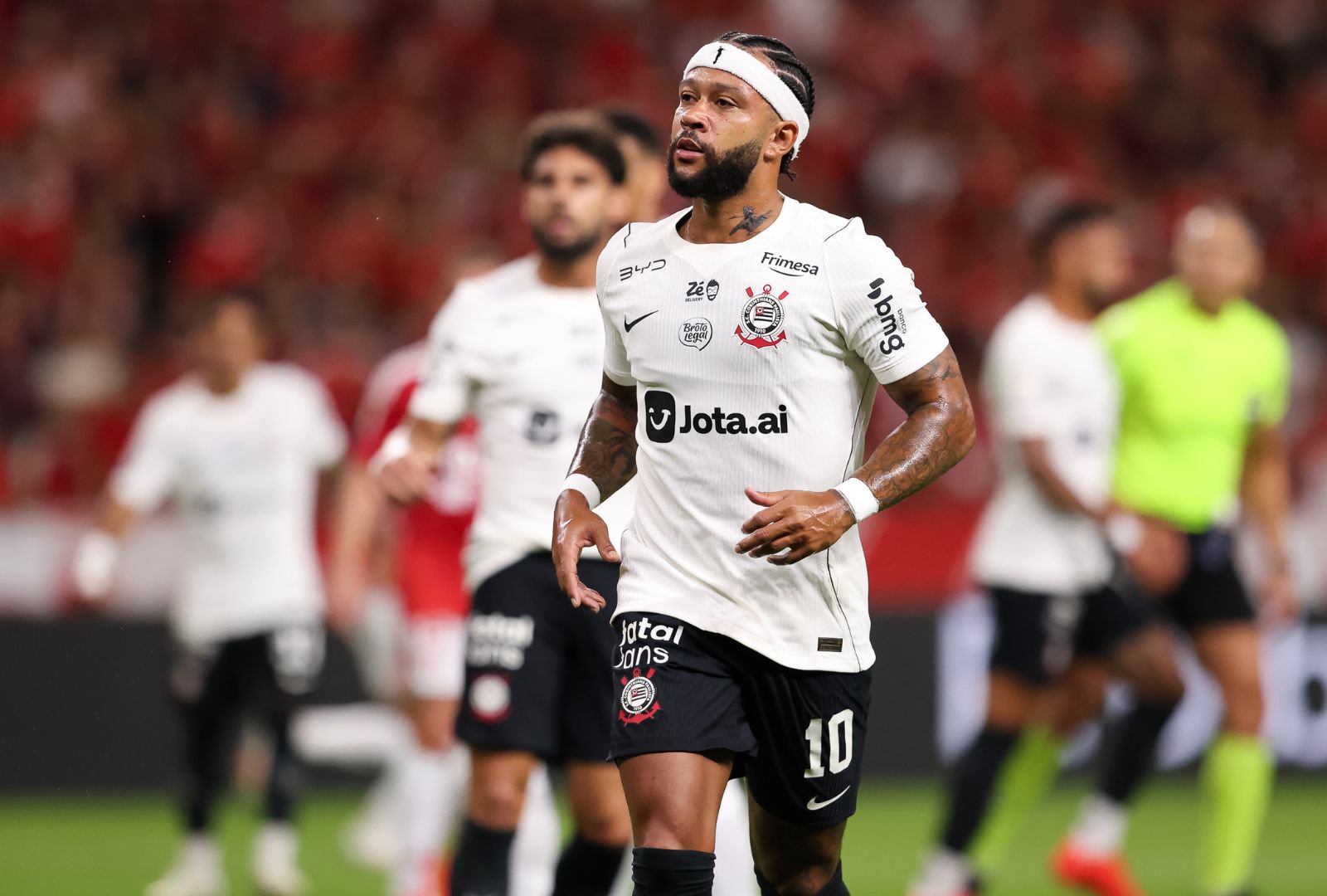 Depay em Inter x Corinthians pelo Brasileirão 2026