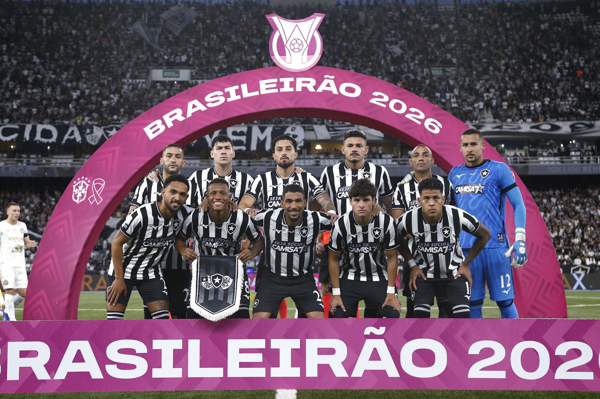 Time titular do Botafogo para enfrentar a Chapecoense, no Nilton Santos - Vítor Silva / Botafogo