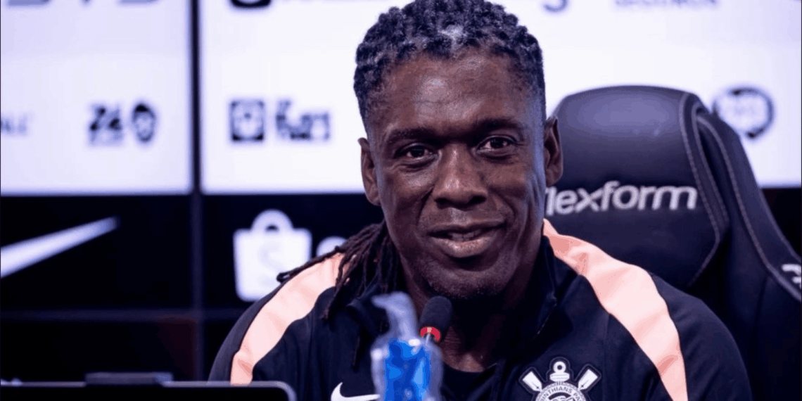 Seedorf nega influência de Memphis Depay em chegada ao Corinthians