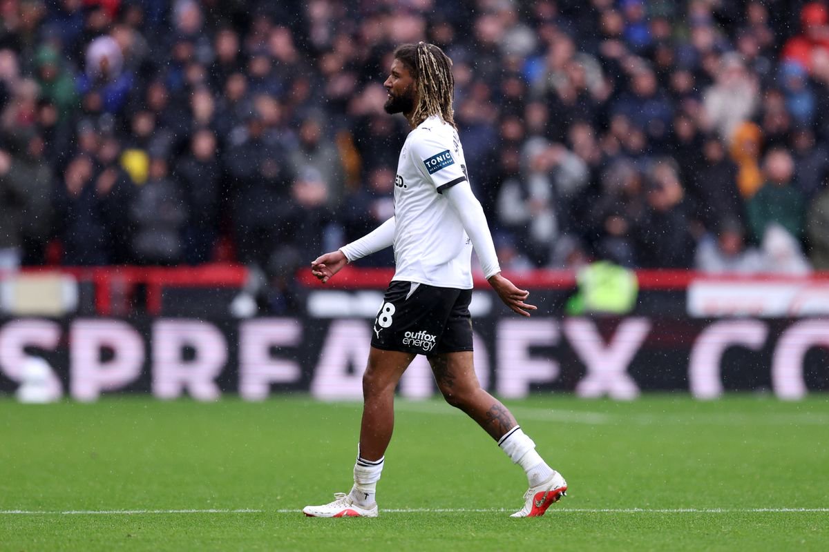  Dion Sanderson of Derby County leaves the field after being shown a red card during the Sky Bet Championship 2026/27 match between Sheffield United and Derby County
