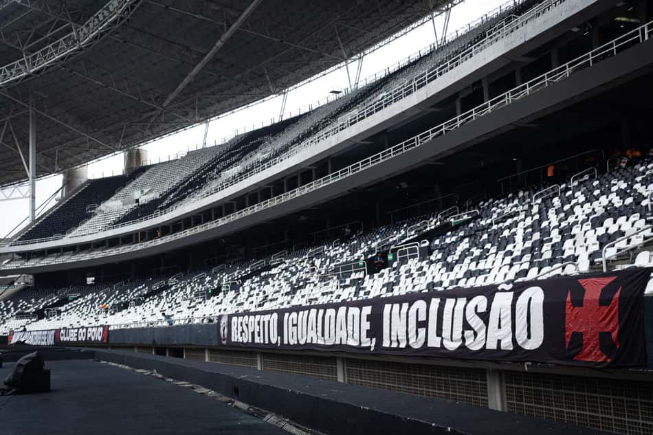 Estádio Nilton Santos