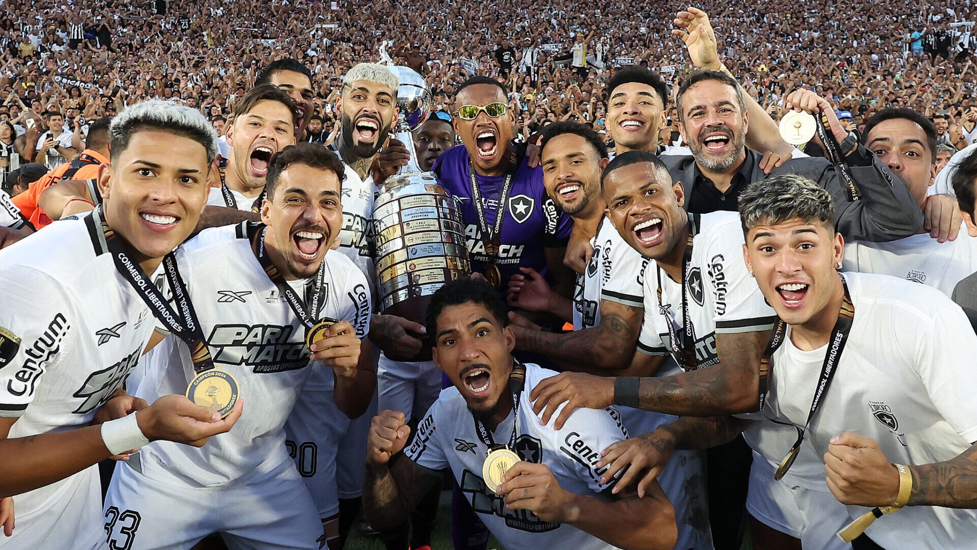 Santos avalia o mercado - Foto: Vítor Silva/Botafogo.