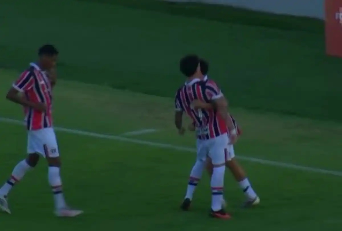 São Paulo vence Ceará por 2 a 1 e fica a um empate da semifinal da Copa do Brasil Sub-20
