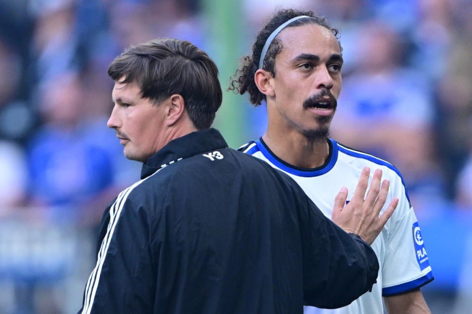 HSV-Stürmer Yussuf Poulsen (32) hat nach dem Testspiel gegen Kopenhagen Entwarnung gegeben.