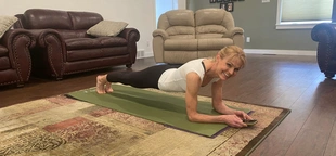 'Unbelievable': Grandmother of 12 breaks Guinness World Record by planking for 4.5 hours