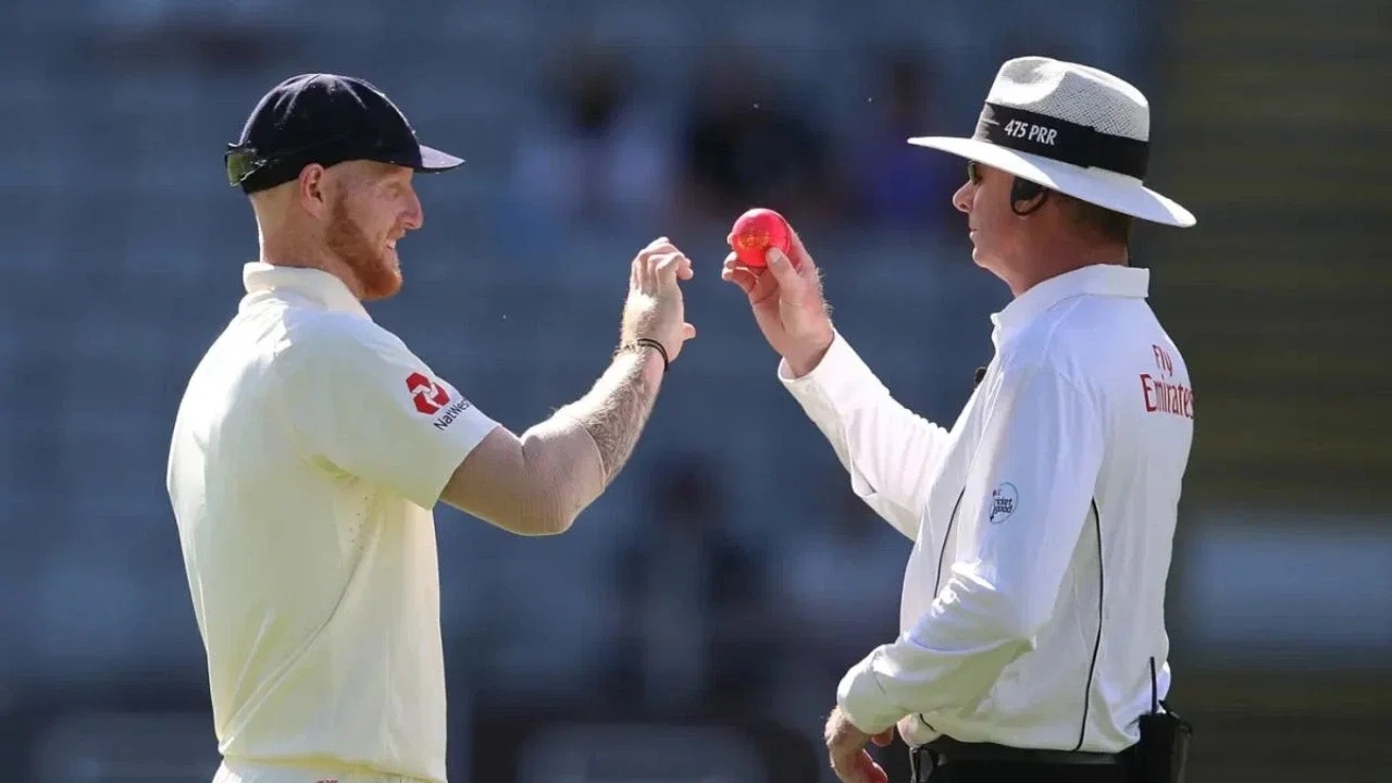 England are reluctant to switch from red ball to pink ball during a Test match